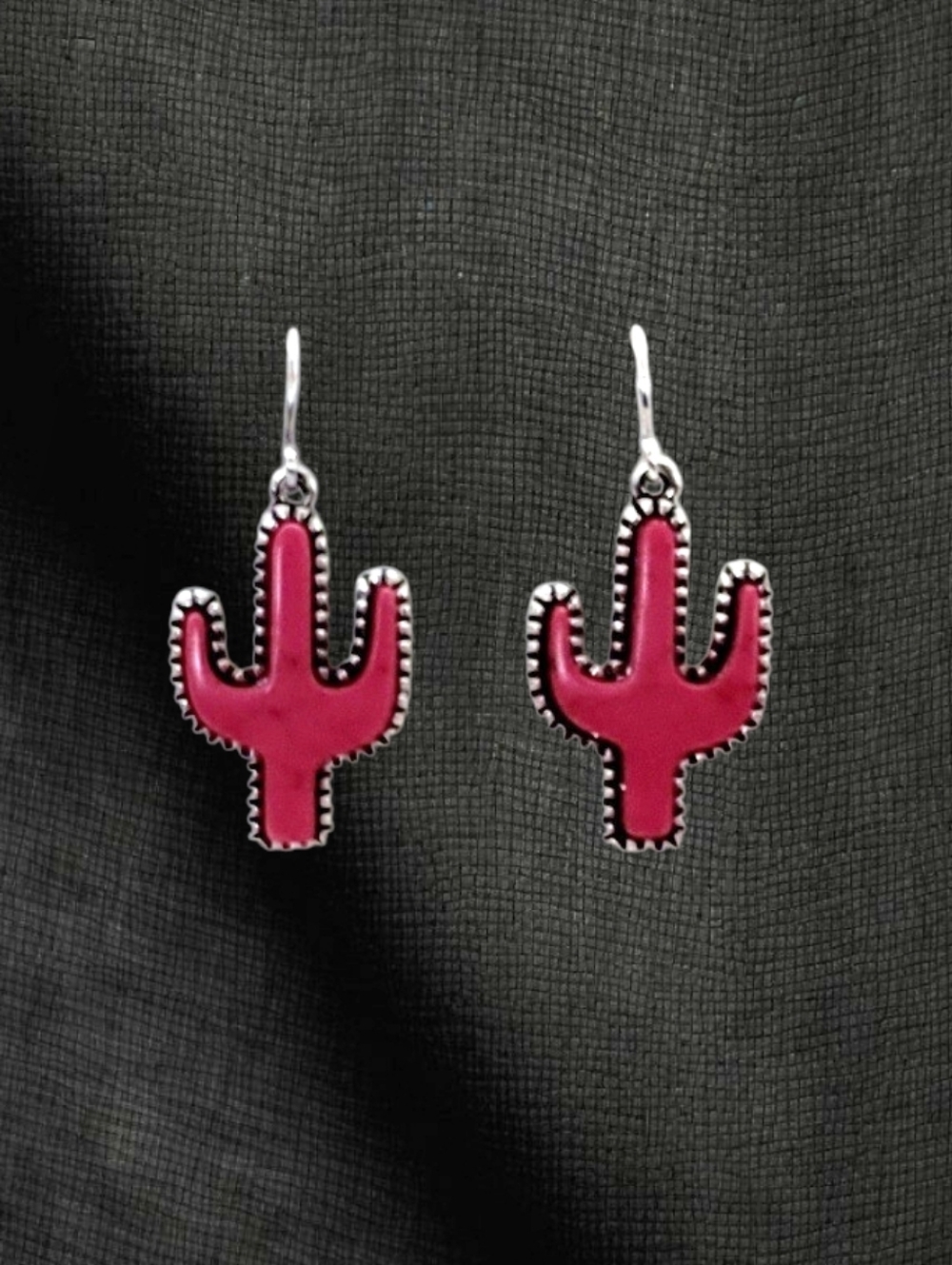 Western Pink Cactus Dangle Earrings New - Picture 3 of 4